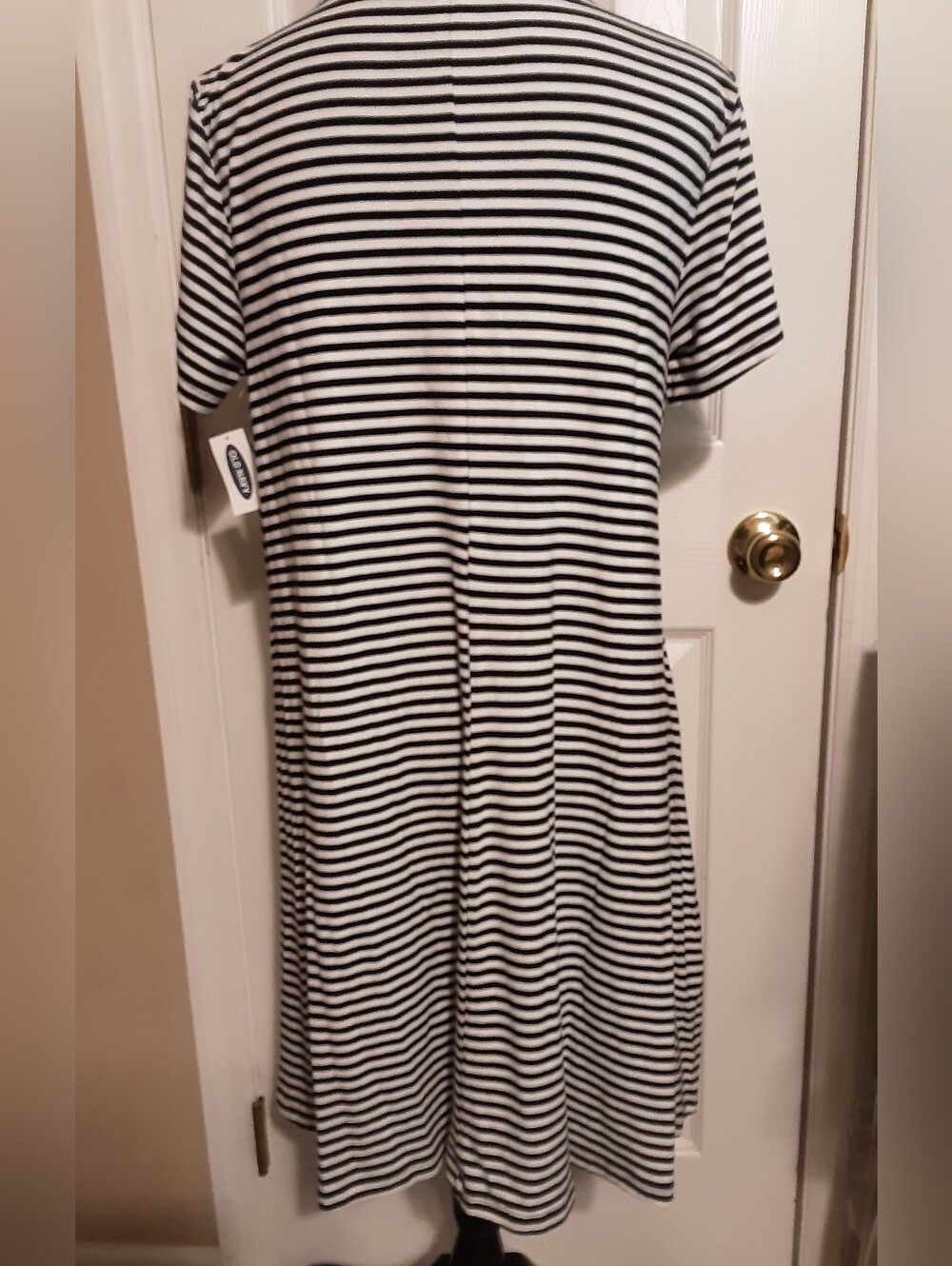 Old Navy Black & White Striped Short Sleeve Tee Dress - Picture 3 of 7